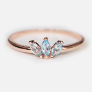 Aquamarin Ring, Marquise Edelstein Ring, 14K Rose Gold Ring, Blauer Stein Ring, Cluster Ring, März Geburtsstein, zierliche Ring, Geschenk für sie