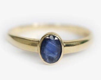 sapphire ring, natural sapphire ring, sapphire ring gold, 14k sapphire ring, bezel setting ring, oval sapphire ring,sapphire engagement ring