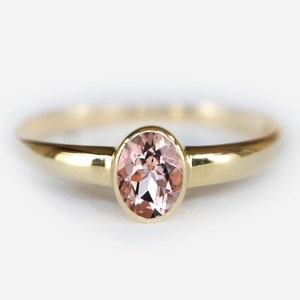 Oval Morganite Ring, 14k Yellow Gold Bezel Set Ring, Peach Pink Gemstone Ring, Minimalist Morganite Jewelry, Dainty Engagement Ring