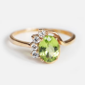 14K Yellow Gold Peridot Ring, Oval Cut Peridot and Diamond Ring, August Birthstone, Vintage-Inspired Ring, Gold Gemstone Ring, Gift for Her