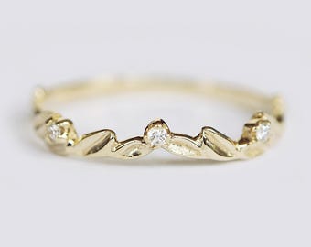 14k Yellow Gold Leaf Diamond Ring, Dainty Nature-Inspired Band, Gold Stacking Ring, Delicate Wedding Band, Botanical Jewelry, Gift for Her