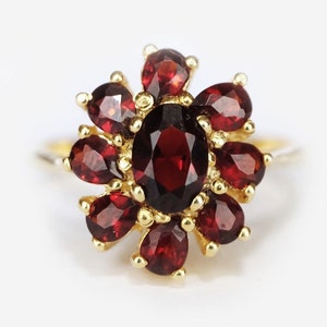 anéis de granada para mulheres, anéis de pedra de nascimento de granada, anel de granada vermelha, anel de granada grande, aliança de casamento de granada, anel de granada de ouro, anel de granada