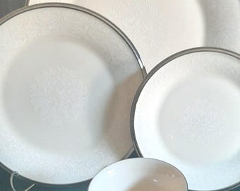 Lenox China MOONSPUN 5 pc place setting