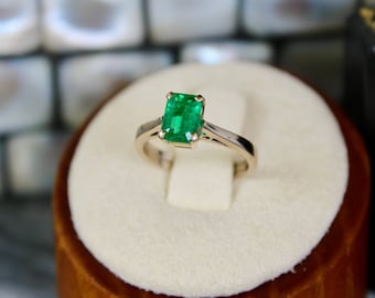 Vintage Emerald Ring