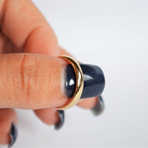 Solid Gold Band