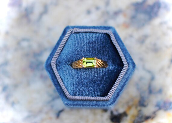 Peridot Gold Ring - image 1