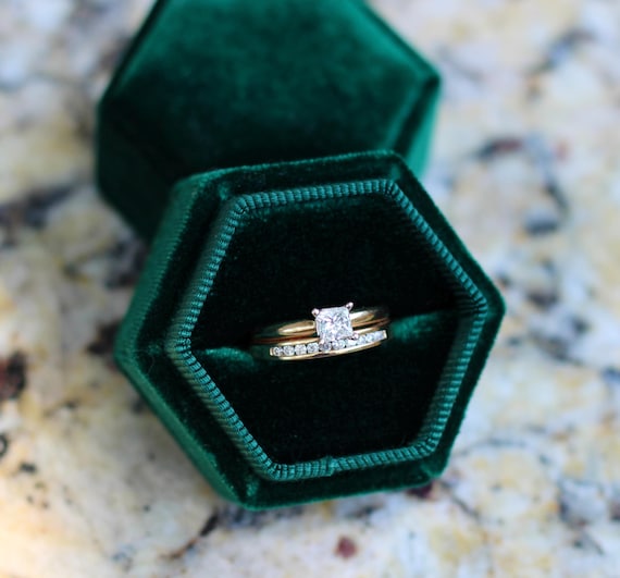 Traditional Solitaire Wedding Set - image 1