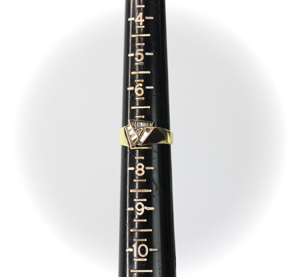 Triangle Shaped Diamond Ring - image 5