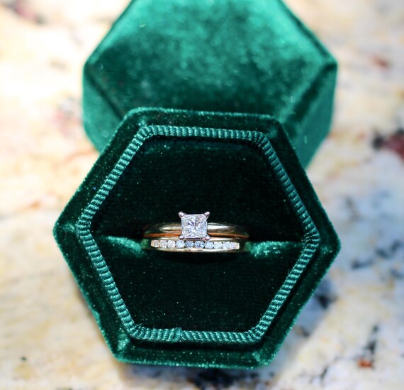 Traditional Solitaire Wedding Set - image 5