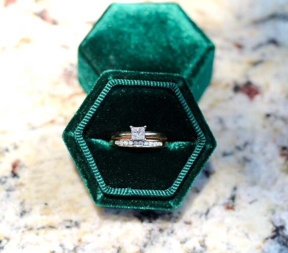 Traditional Solitaire Wedding Set - image 9