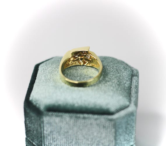 Triangle Shaped Diamond Ring - image 6