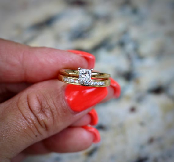 Traditional Solitaire Wedding Set - image 4