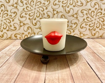 Kiss Emblem Candle! Clean-Burning & Hand-Poured with Love!