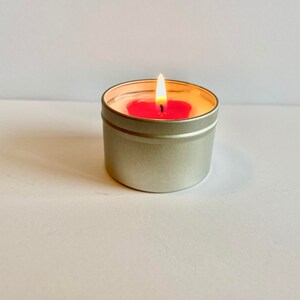 Lovely Heart Embed Tin Candle image 3