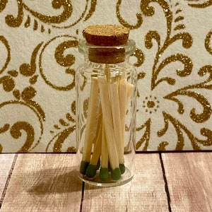 Mini Glass Jar Match Holder with 10 Eco-Friendly Matches – Stylish, Functional & Eco-Friendly Candle Accessory
