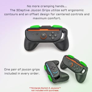Pu&ograve; includere: Impugnature Joycon 3Daptive nere con dettagli verdi e arancioni. Le impugnature hanno un design ergonomico per il comfort e comandi centralizzati. L'immagine include il testo: "Niente pi&ugrave; crampi alle mani..." e "Una coppia di impugnature joycon inclusa".