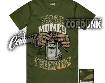 Camiseta Family Affair en oliva medio, sequoia, oliva neutra y vela. Combina con MM.