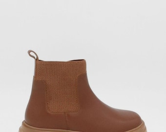 Agora White Chelsea Boot Platform Ivory Booties 2025