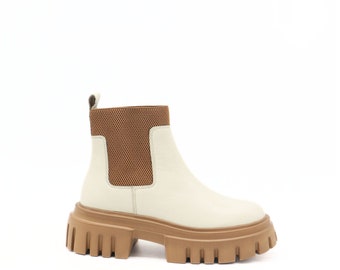 Agora platform ankle boot in ivory leather