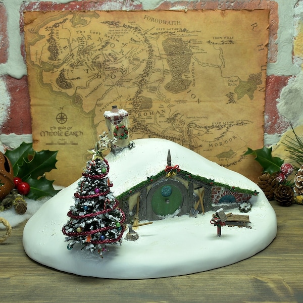 Lighted Christmas Miniature Hobbit House/Hobbit Hole/Fairy House with Flickering Candles/Candelight
