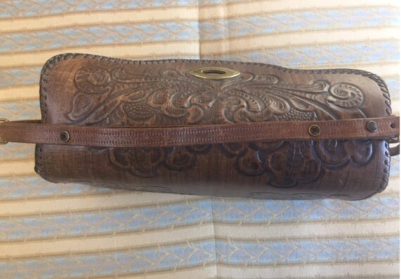 Large, 1960s Joo-Kay hand tooled leather purse - image 7