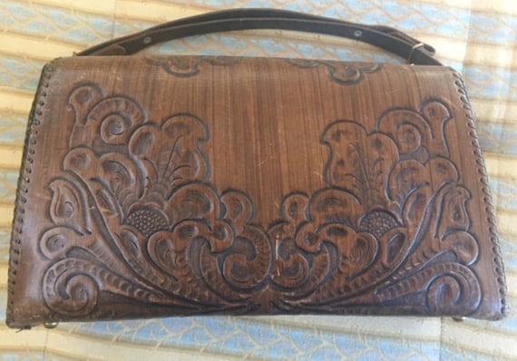 Large, 1960s Joo-Kay hand tooled leather purse - image 8