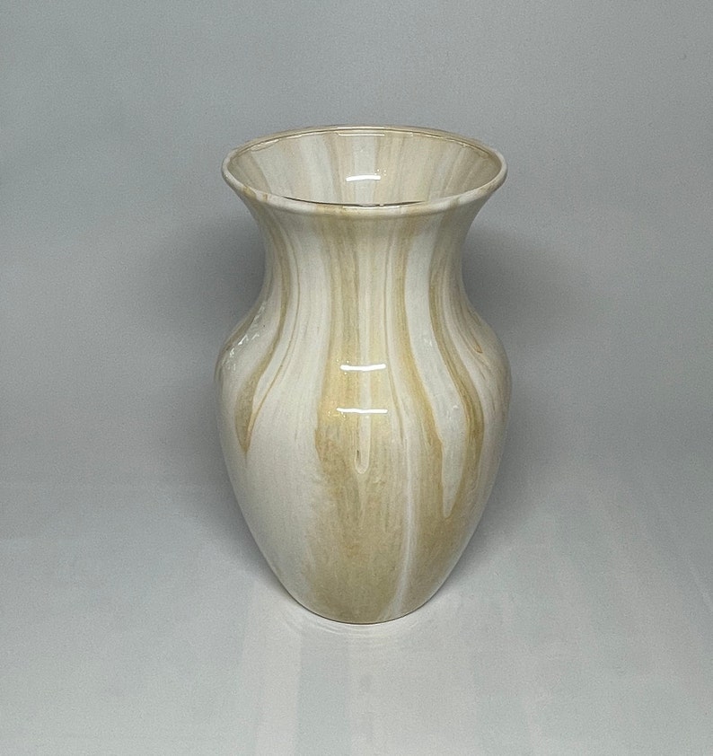 8 Glass Flower Vase, Table Centerpiece, Fluid Art Decorative Glass Vase image 3