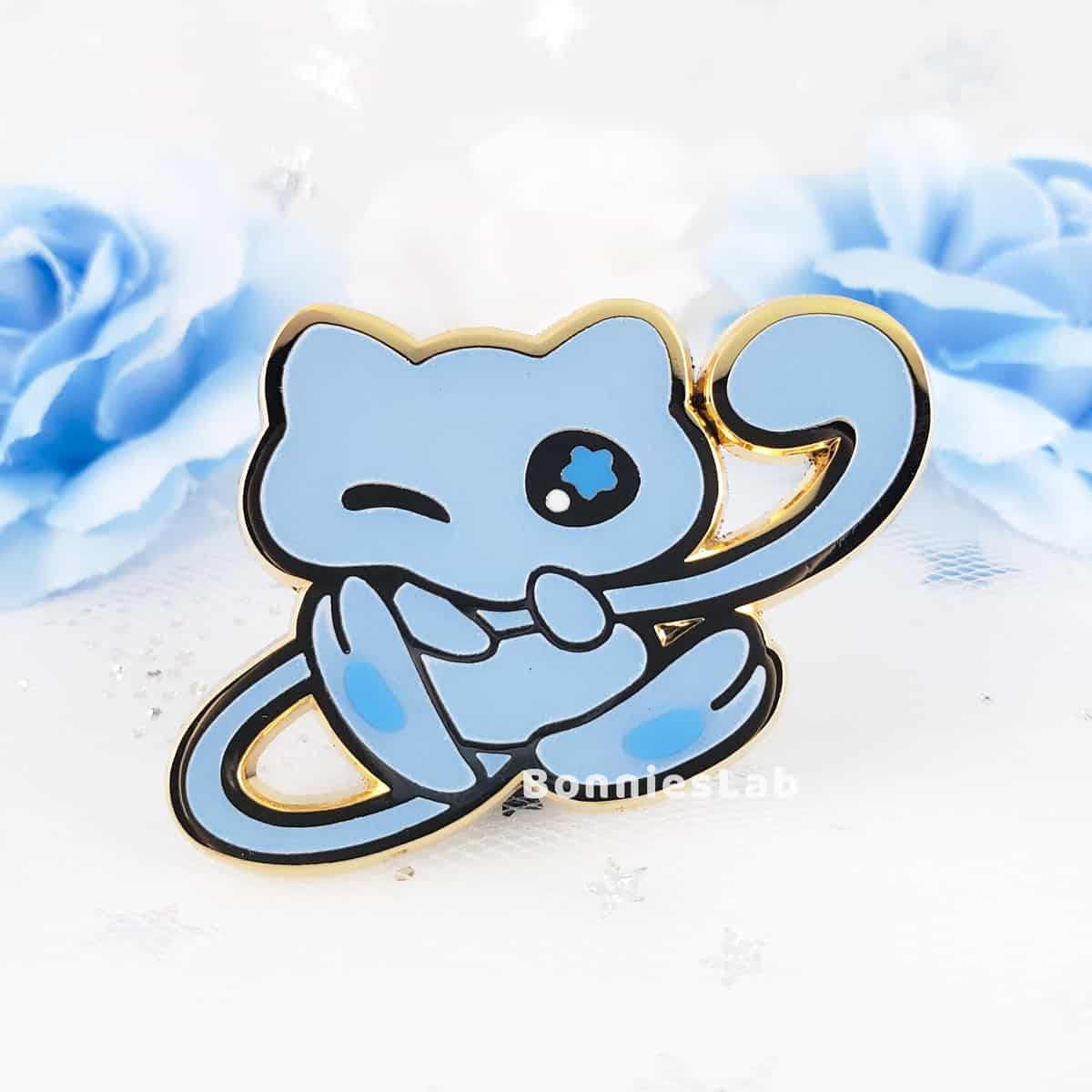 Mewtwo Legendary Psychic Pokémon Enamel Pin 