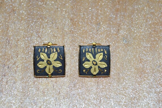 Vintage Damascene Earrings---Clip-On Style Damascene Earrings---Damascene Earrings---Earrings From The 1960's---Vintage Clip-On Earrings