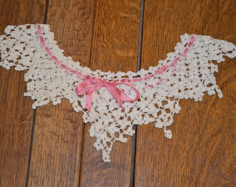 Antique Lace Collar---Collar With Pink Ribbon---Ivory Color Lace Collar---Lace Collar From The Early 1900's
