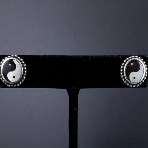 Vintage Sterling Silver Black Onyx Yin Yang Earrings, 13.5mm 3g