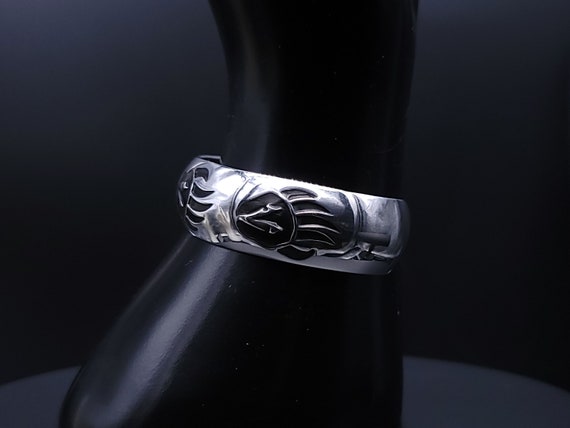 Vintage Signed Navajo Bear Paw Cuff, 925 Sterling… - image 3