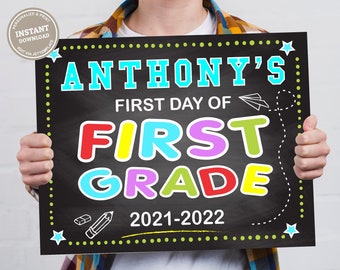 Editable First Day of School Sign, 1st Grade Sign, 2019-2020, Back to School poster, Chalkboard Style Background, AA05