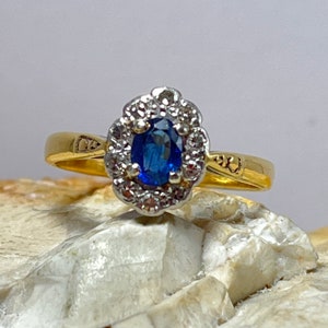 Vintage platinum gold diamond and sapphire halo ring size ukM1/2 usa6.5