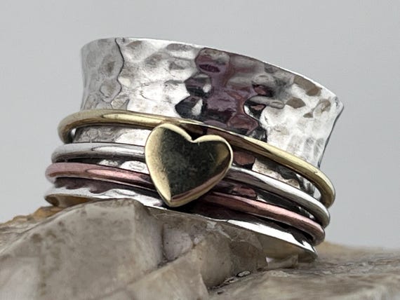 solid silver spinner ring with heart size uk Q US… - image 8