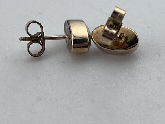 solid Opal oval 9ct gold studs earrings - image 3