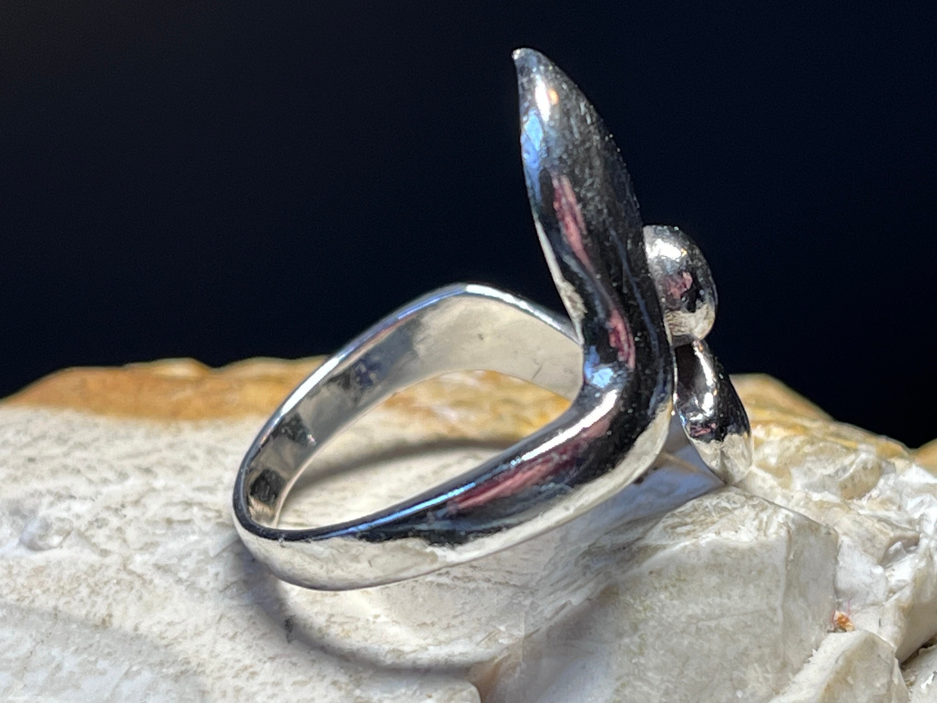 Unusual Vintage Silver Flame Shape Ring Size Uk O1/2 USA 7.5