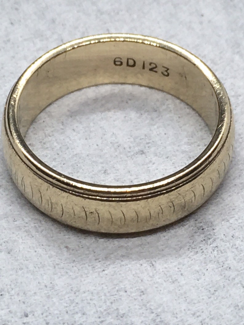 1943 heavy 9ct gold band ring stacker spacer size ukL