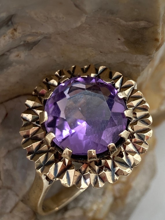 1974 9ct gold diamond cut halo large amethyst rin… - image 10