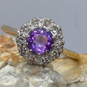 1965 vintage 18ct gold lilac zircon diamond halo ring size ukV usa10.5