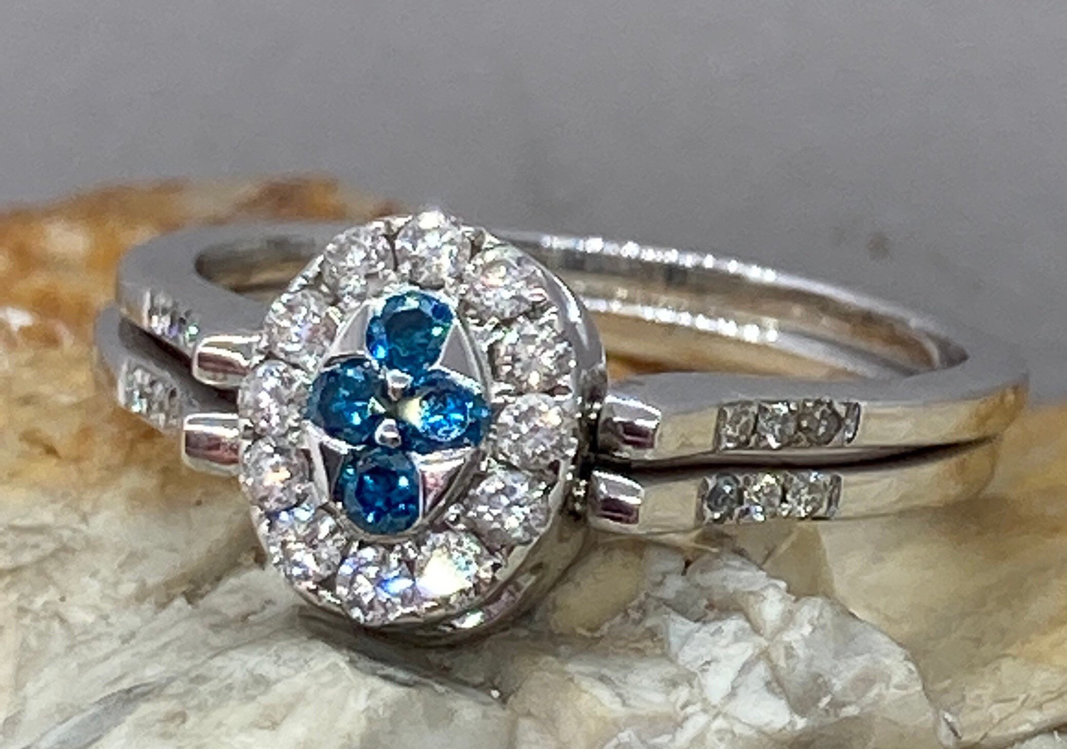 Sophia fiori flip swivel blue diamond ring size ukO usa7.25 certificated