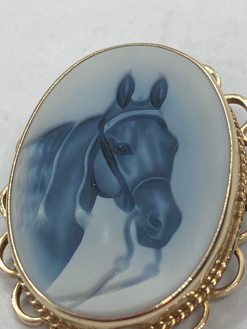 intaglio carving