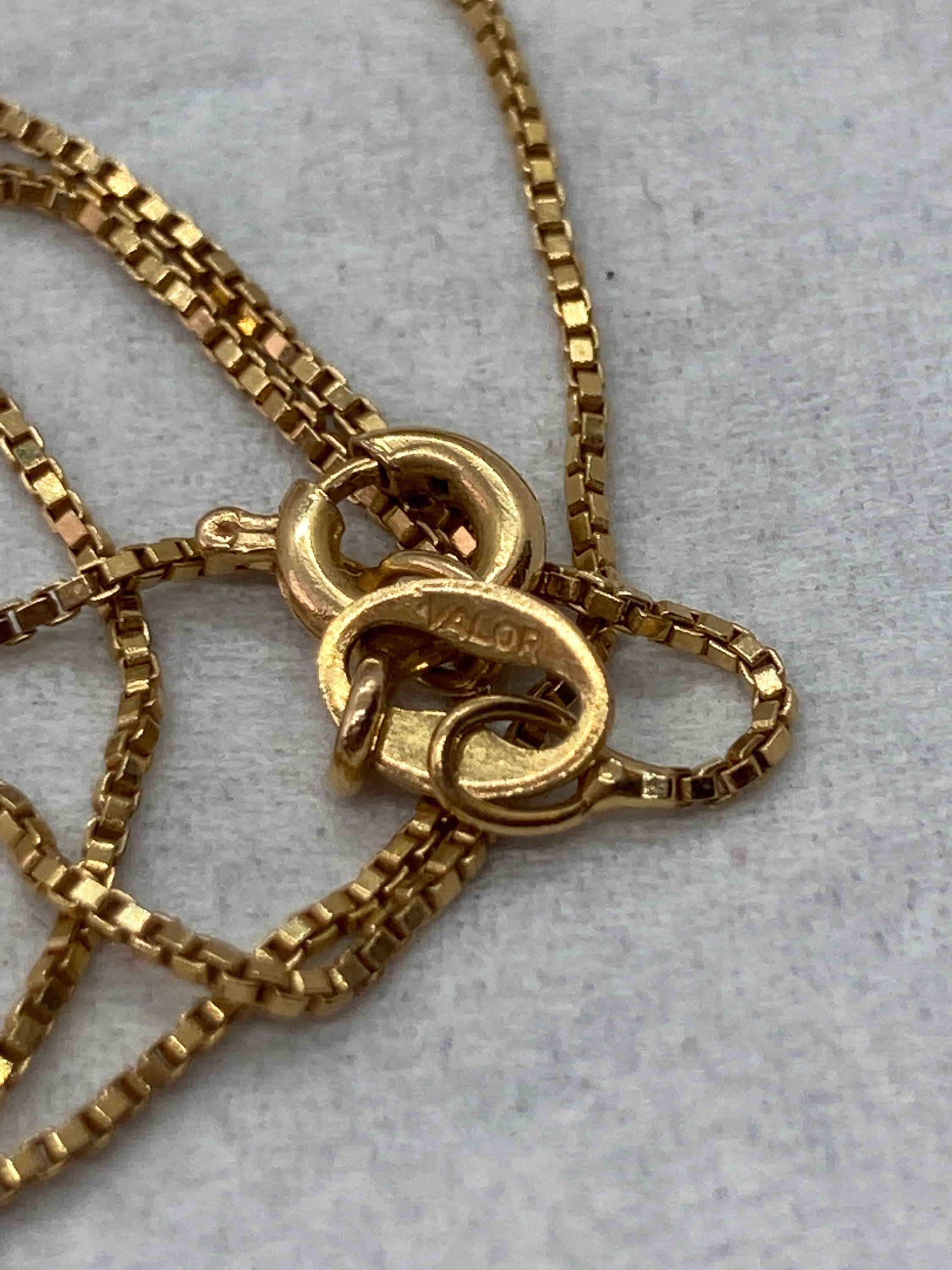 Cathy Name Necklace 18ct Hallmarked Solid Gold Arabic, Made