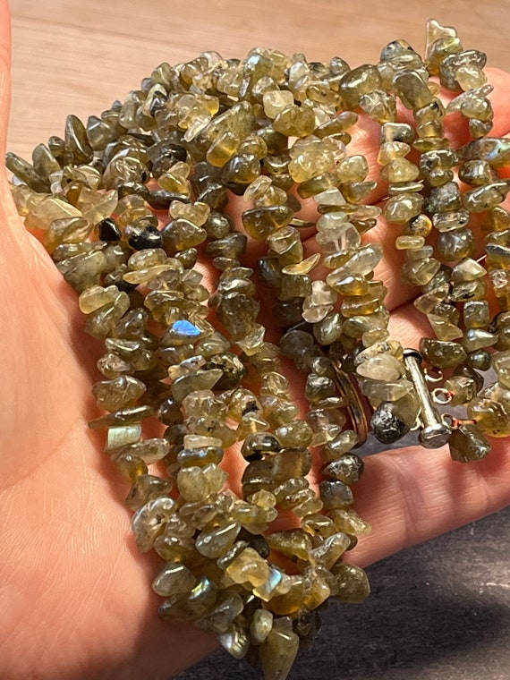 Three string labradorite Coloured Rocks necklace - image 6