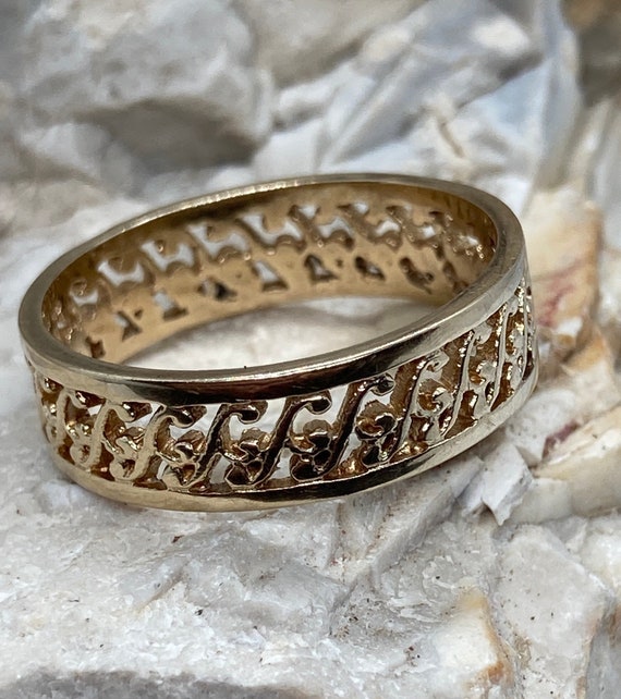 1943 heavy 9ct gold band ring stacker spacer size ukL