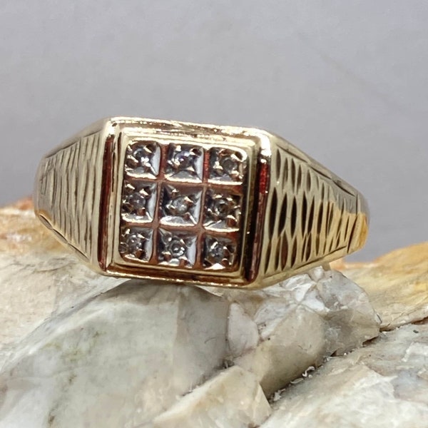 1970s 9ct gold signet square panel diamond ring size ukS1/2 usa9.25