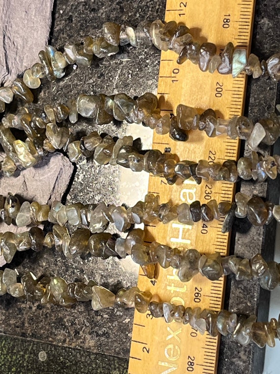 Three string labradorite Coloured Rocks necklace - image 5