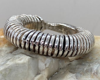 2002 hallmarked silver ring. Extraordinary! Size ukN1/2 usa6.25