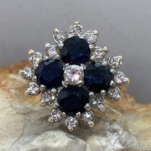 Striking 18ct gold diamond and sapphire statement ring size uk M usa 6