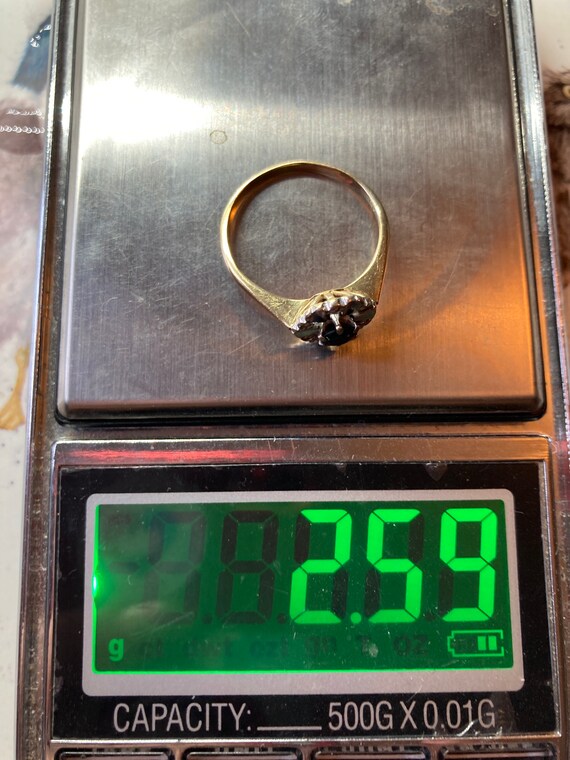 18ct and platinum 20th century diamond sapphire daisy… Gem